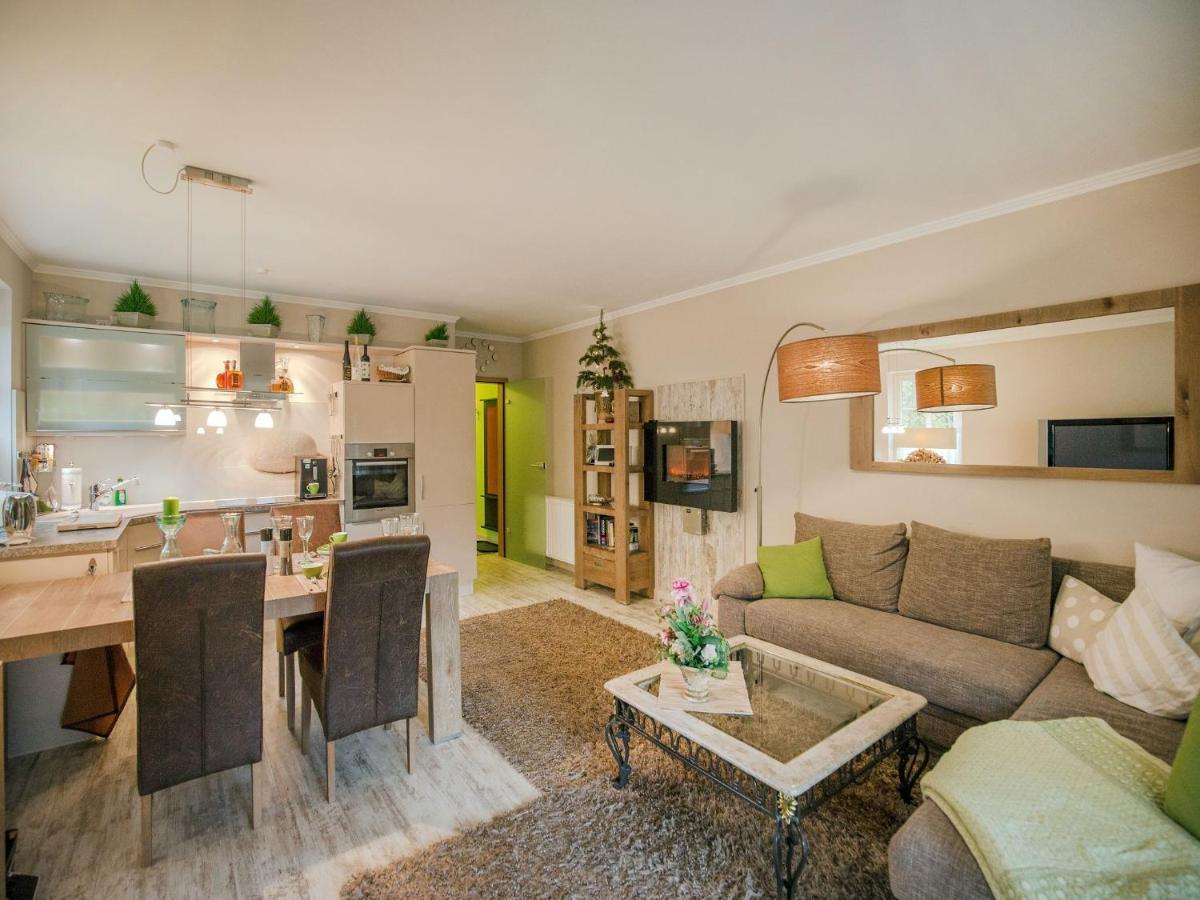 Komfortplus Mit 1 Schlafzimmer Und Balkon Im Obergeschoss 155 Apartment